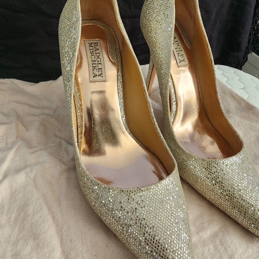Champagne gold heels⁦